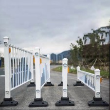 華胤金屬 公路交通護(hù)欄 道路隔離 款式新穎 市政京式欄桿