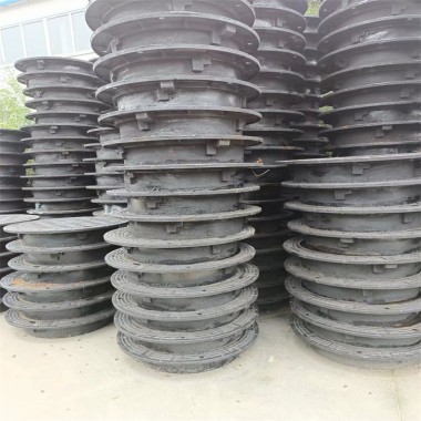 球墨鑄鐵井蓋 規(guī)格600x700x800x900mm 重型EN124D400第2張